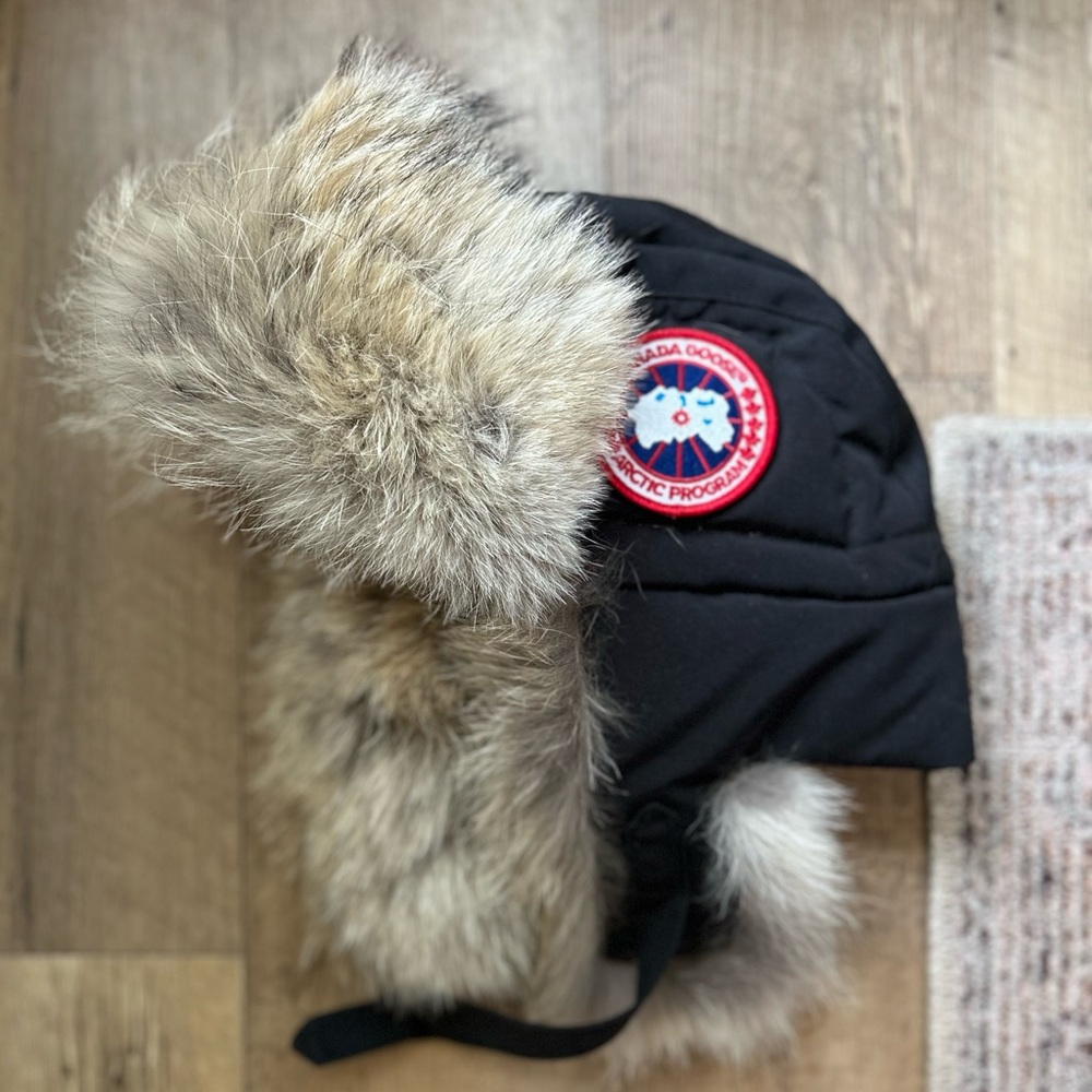 L-XL Canada Goose Aviator Hat
